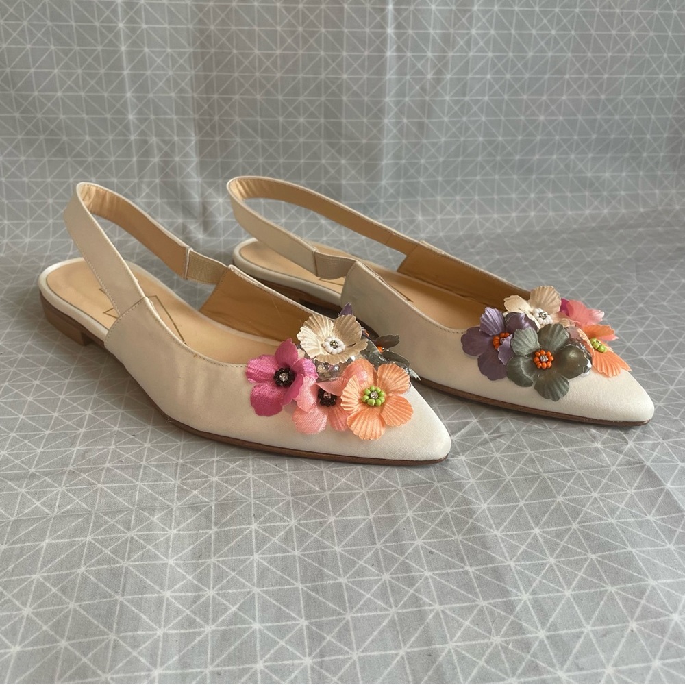 NWOT Pokemaoke Alta Embellished Flats 36